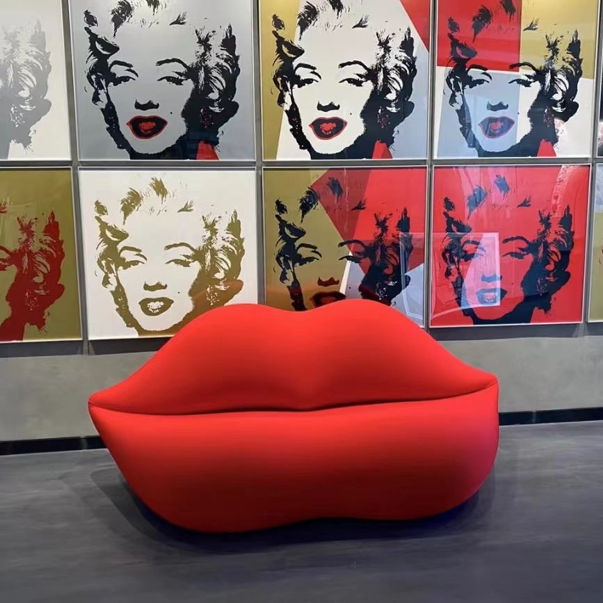 Lips Seat