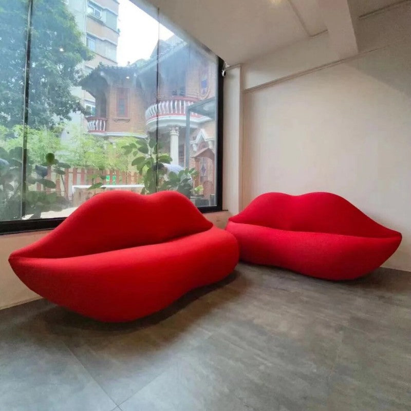 Lips Seat